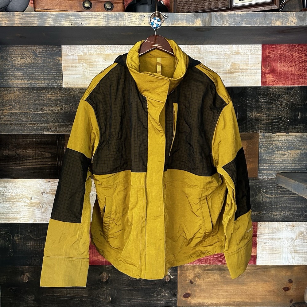 Lululemon Water Repellant Mesh Jacket  Mustard Size 14 Women